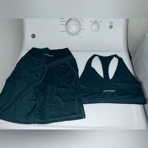Dark green Alphalete Alphalux set